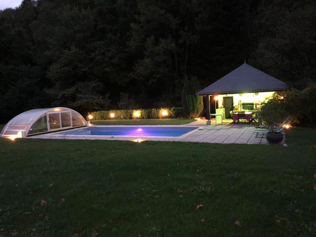 Le Clos Du Tulipier La Chapelle-du-Bard Eksteriør bilde