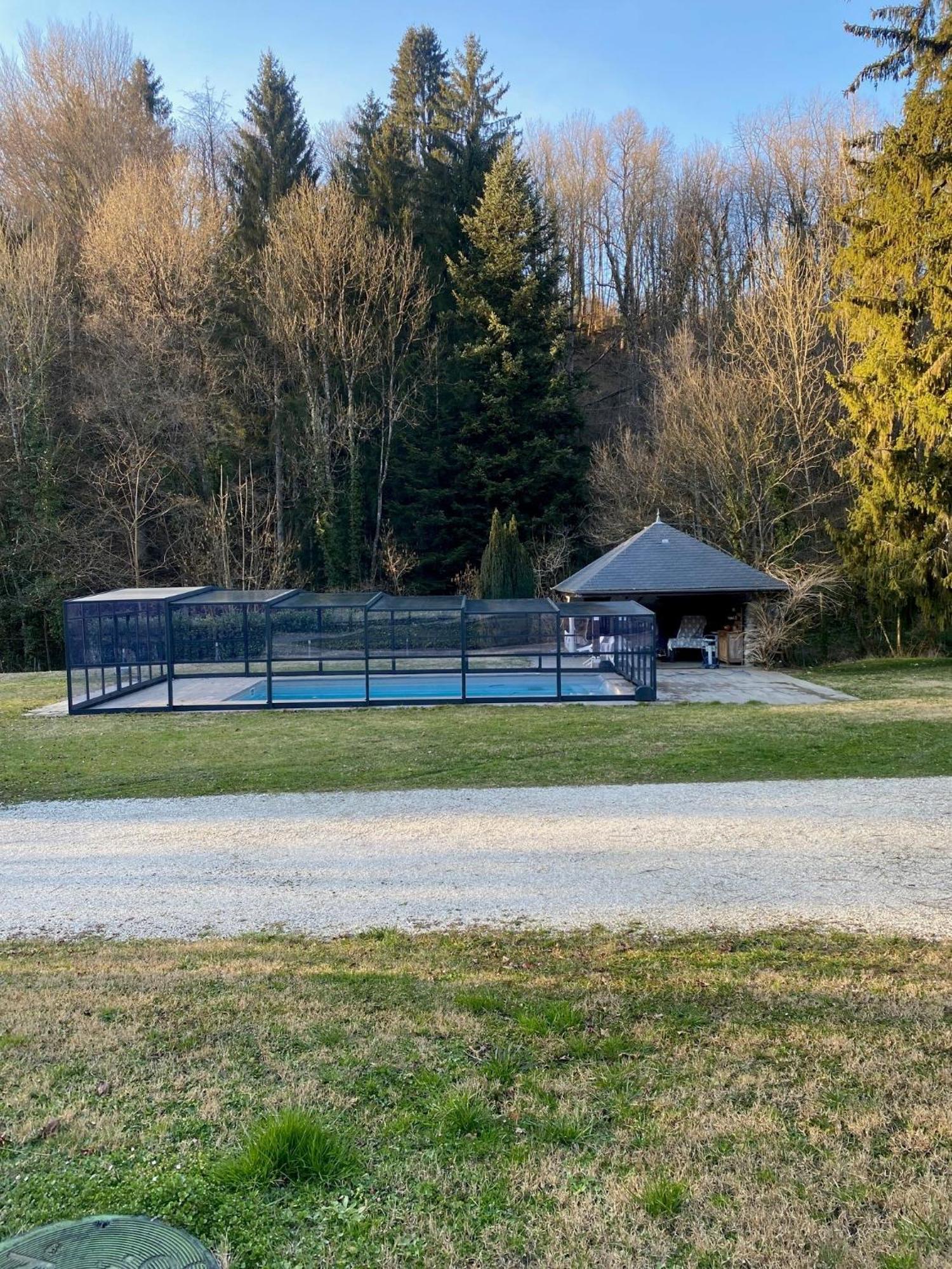 Le Clos Du Tulipier La Chapelle-du-Bard Eksteriør bilde